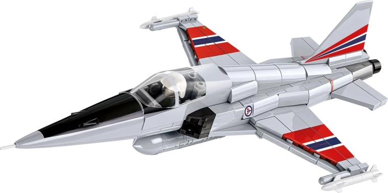 Részletes modell 1:48 méretarányban