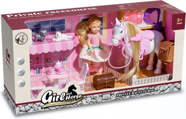 Játékkészlet babával, lovacskával és kiscicákkal