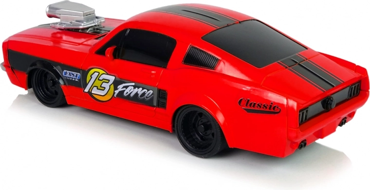 Sportos muscle car kialakítás