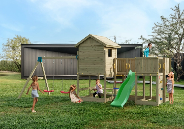 Hinták, mászókihívás és homokozó egyben