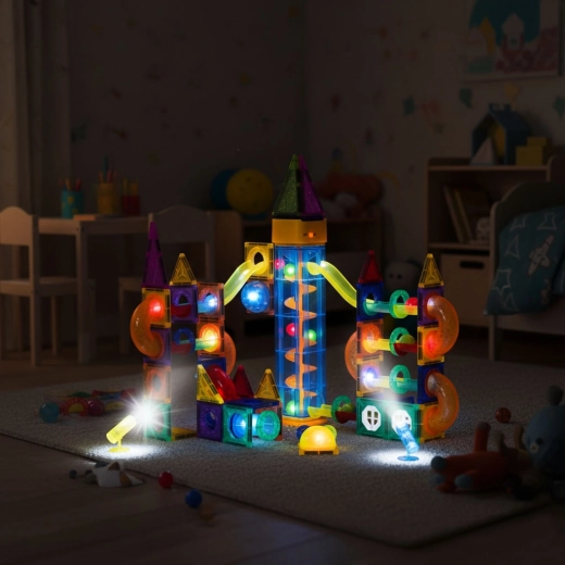 Ragyogó LED elemek varázslatos látványhoz