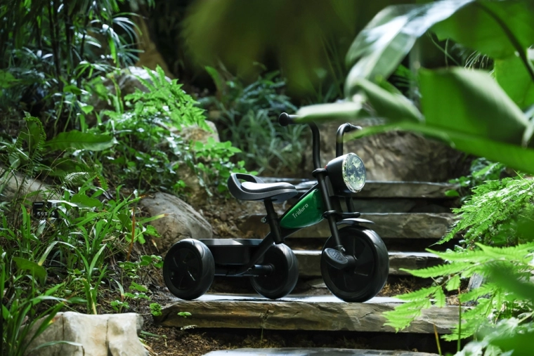 Sima és stabil gurulás EVA kerekeken