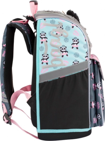 Okos zsebek és biztonságos részletek