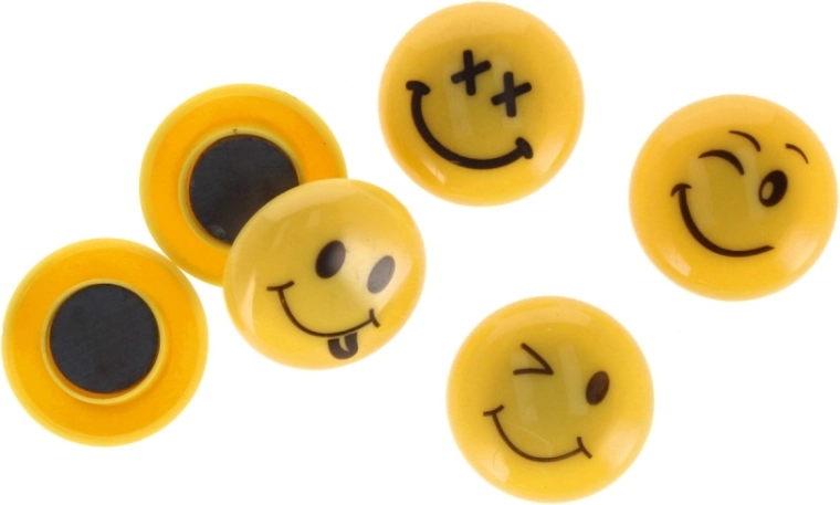 Magnetická zadní strana pro uchycení na kov