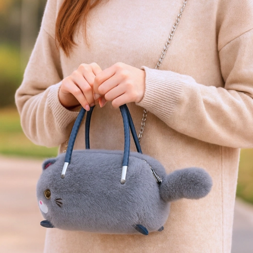 Két fül és levehető fém lánc