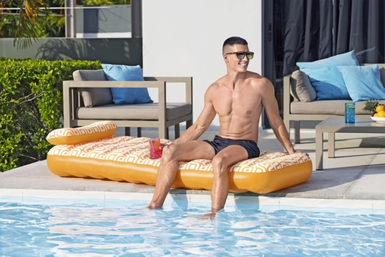 Beépített párna a maximális kényelemért