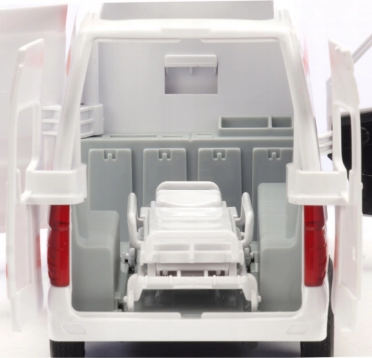 Kivehető hordágy és valósághű felszerelés