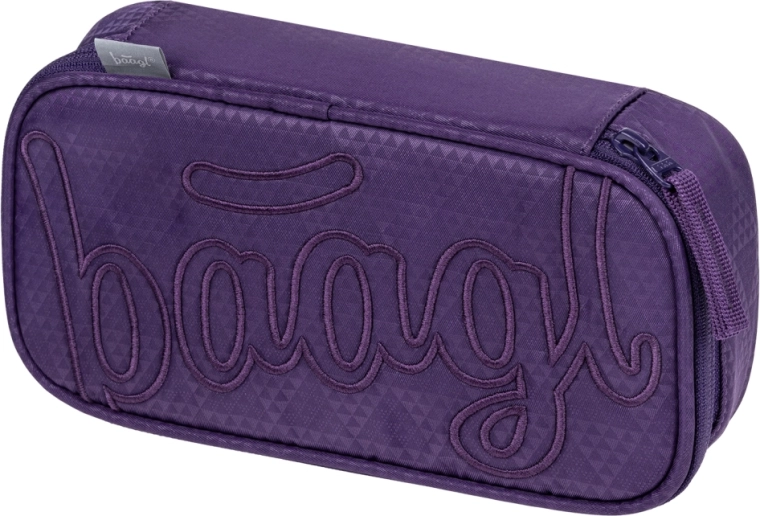 Tartós YKK cipzárak és erős anyag