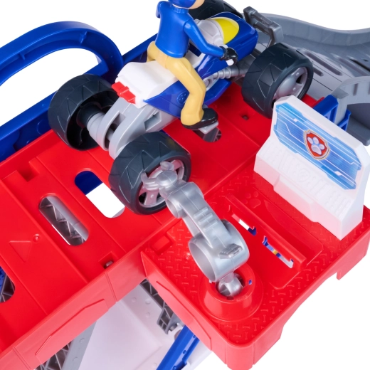 Emelőplatform és szervizállomás