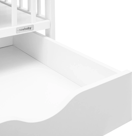 Biztonságos és tartós fenyőfa szerkezet