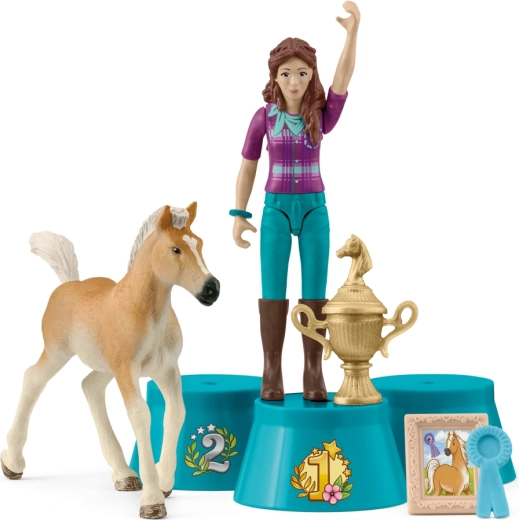 Schleich Pocket Set – díjátadás a verseny után Lisával és csikóval