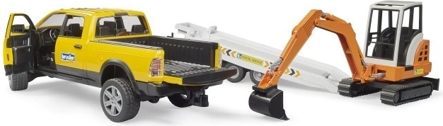 Terepi RAM pick-up nyitható ajtókkal