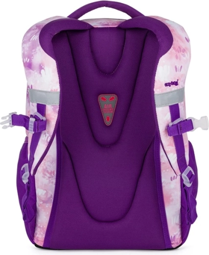 Ergonomikus hátkialakítás és kényelmes viselés