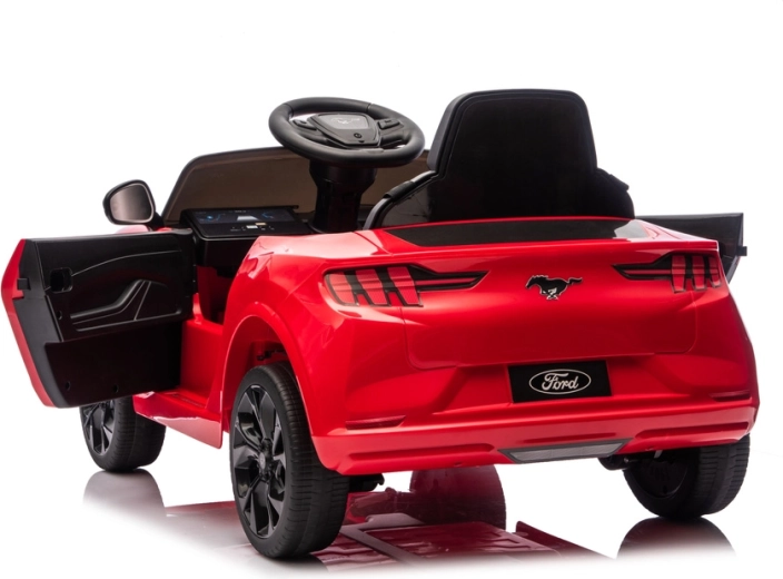 Nyitható ajtók és kényelmes beszállás