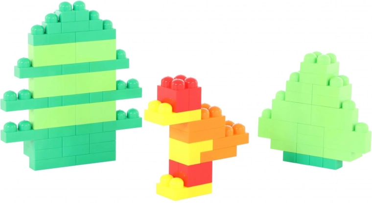 Kreatív építés fákkal és állatokkal