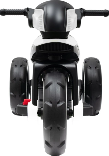 Stabil vezetés három széles keréknek köszönhetően