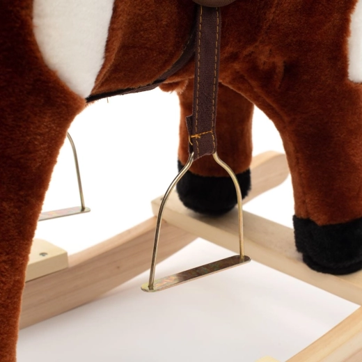 Kényelmes nyereg és fém kengyelek