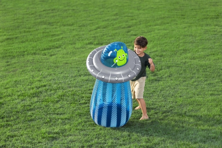 Visszabillenő boxoló figura