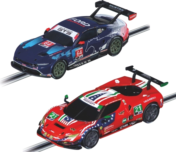 Két licencelt GT3-as autó