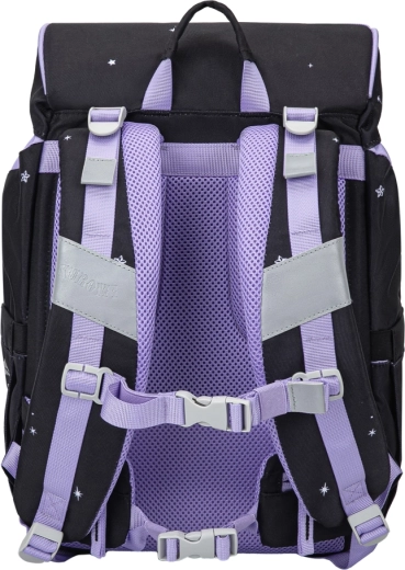 Ergonomikus hátpanel és stabil viselet