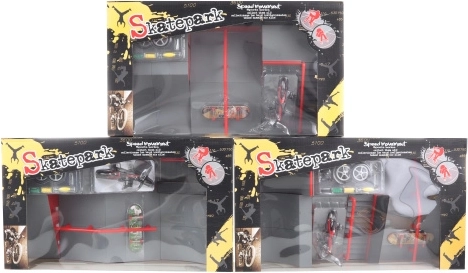 Miniatűr skatepark szett rámpákkal, gördeszkával és biciklivel