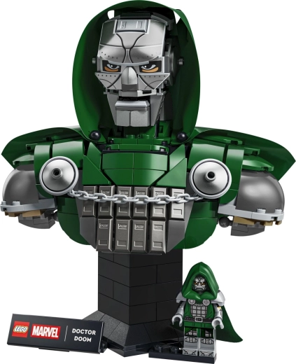 Doktor Doom minifigura mellékelve