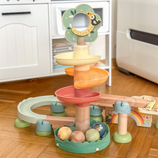 Spirális torony és egyenletes lejtő