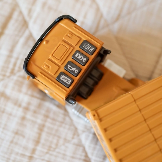 A kamion interaktív fényei és hangjai