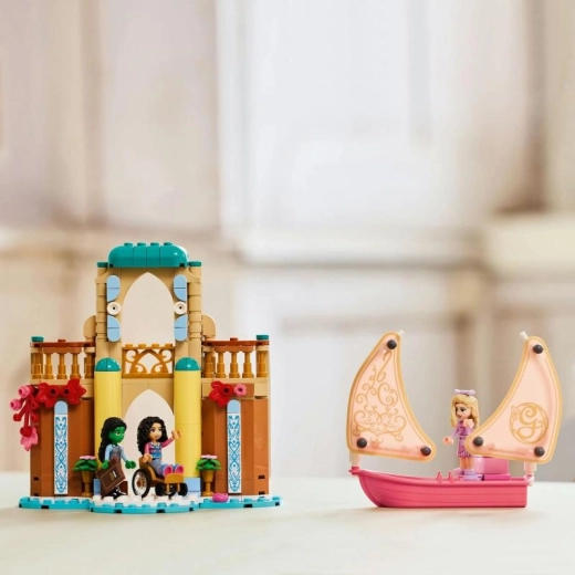 Részletgazdag, kétszintes Shiz egyetem