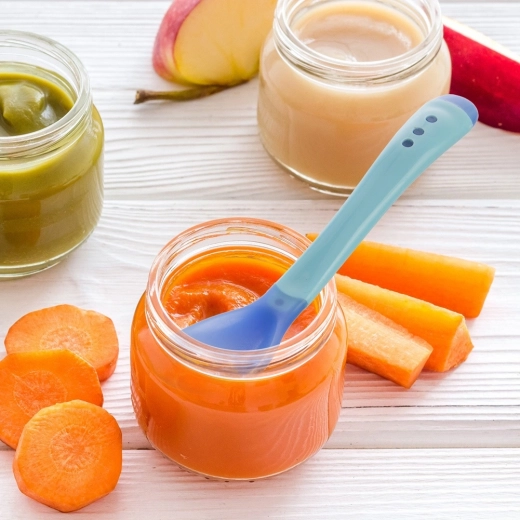 Könnyű etetés és karbantartás