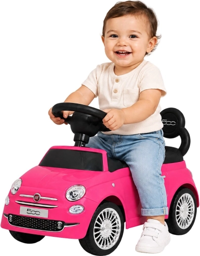 Tárolóhely az ülés alatt és licencelt Fiat 500 dizájn