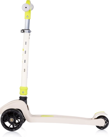 Stabil háromkerekű kialakítás a könnyű tanuláshoz