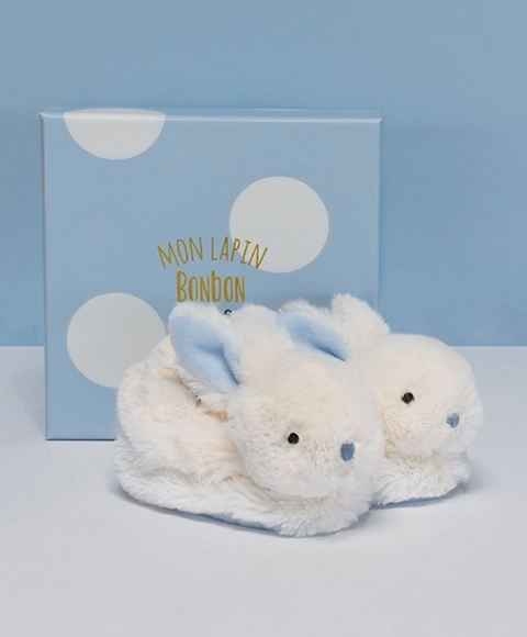 Doudou zokni csörgőkkel Kék Nyuszi babáknak 0-6 hónapos korig