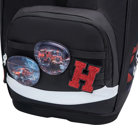 Okos tagolás, hőszigetelt zseb és könnyű zárás