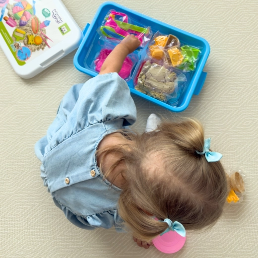 Praktikus bőrönd és asztal egyben