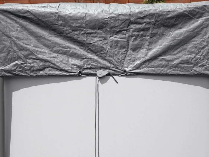 Szélálló rögzítés összehúzással