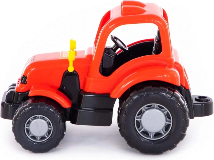 Kompakt traktor kis kezekbe