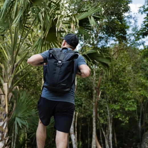 Biztonságos feltekerhető zárás FIDLOCK csattal