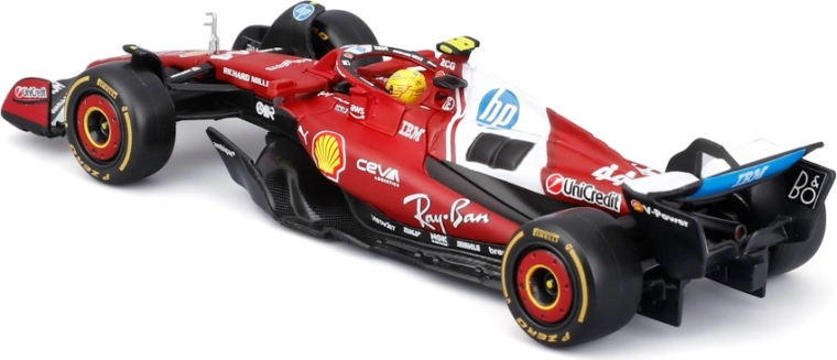 A Ferrari SF-25 versenyautó hű részletei