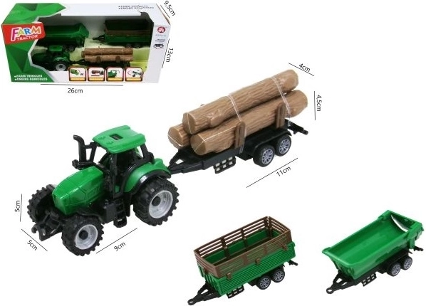 Zöld traktor 3 pótkocsival, 18 cm