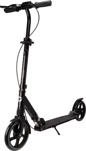 Sima haladás a 200 mm-es kerekeknek és az ABEC-7 csapágyaknak köszönhetően