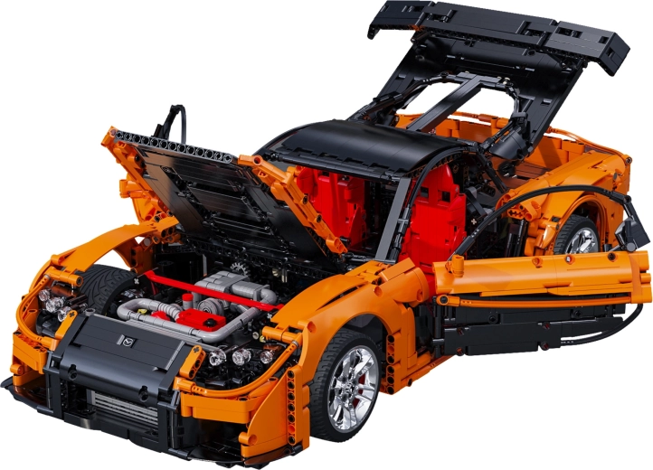 Részletes mechanika és nyitható elemek