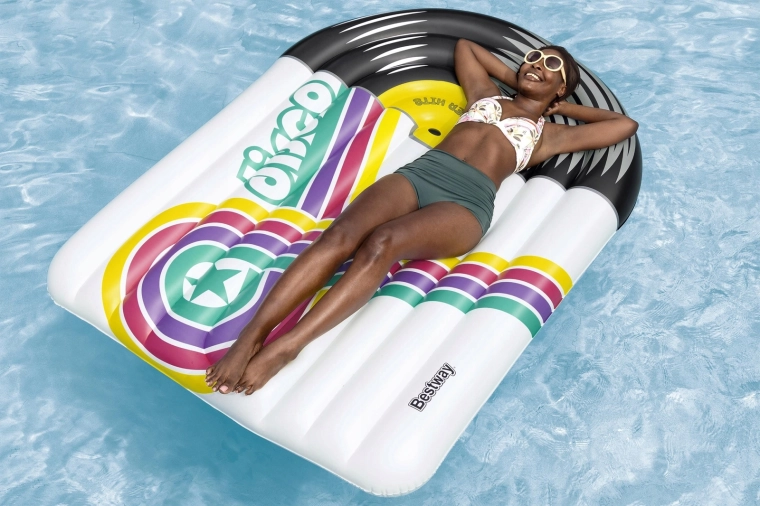 Feltűnő retro bakelitlemez dizájn