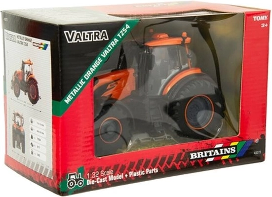 Tomy Britains Valtra T245 traktor 1:32 méretarányban