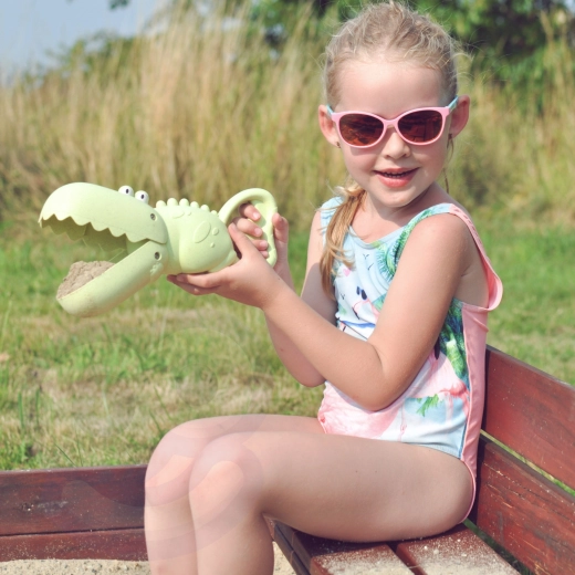 Szórakozás homokban és vízben