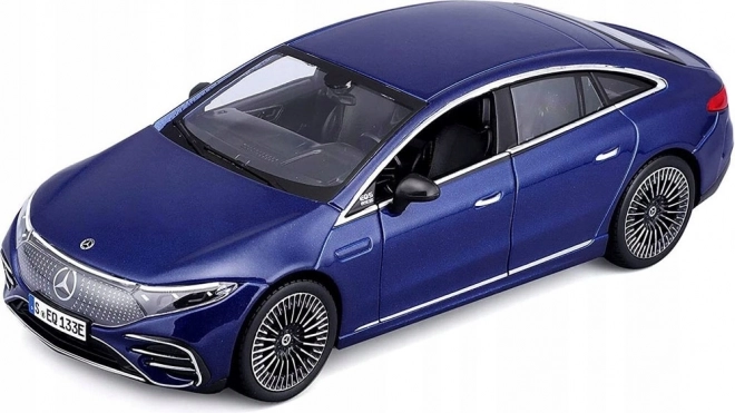 2022 Mercedes-Benz EQS modell kék 1/27 méretarány