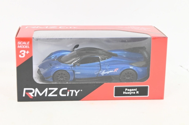 Pagani Huayra R autómodell kék színben