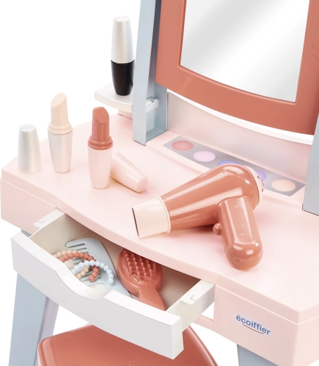 Tükör és praktikus fiók