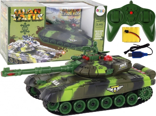 Nagy, 360 fokban forgatható RC távirányítós katonai tank