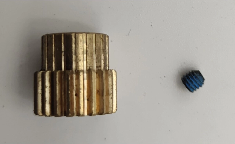 Motor fogaskereke a Splinter modellhez